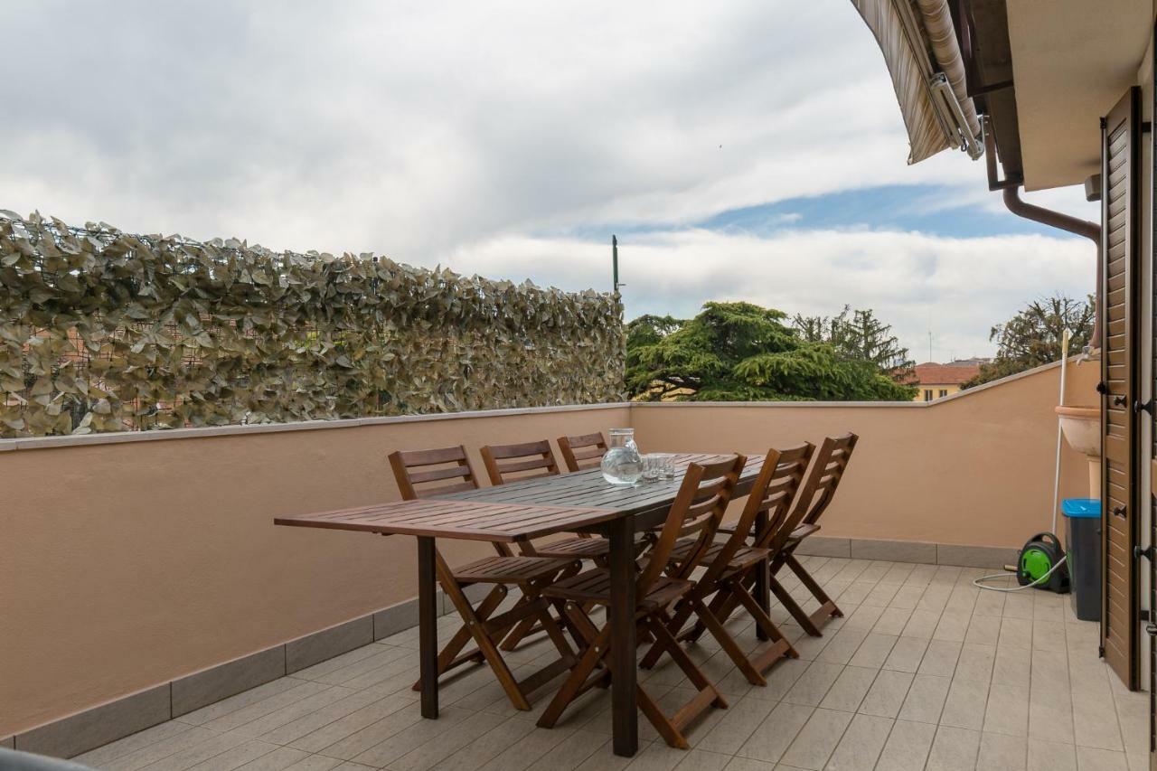 Point Of View Apartment Верона Екстериор снимка