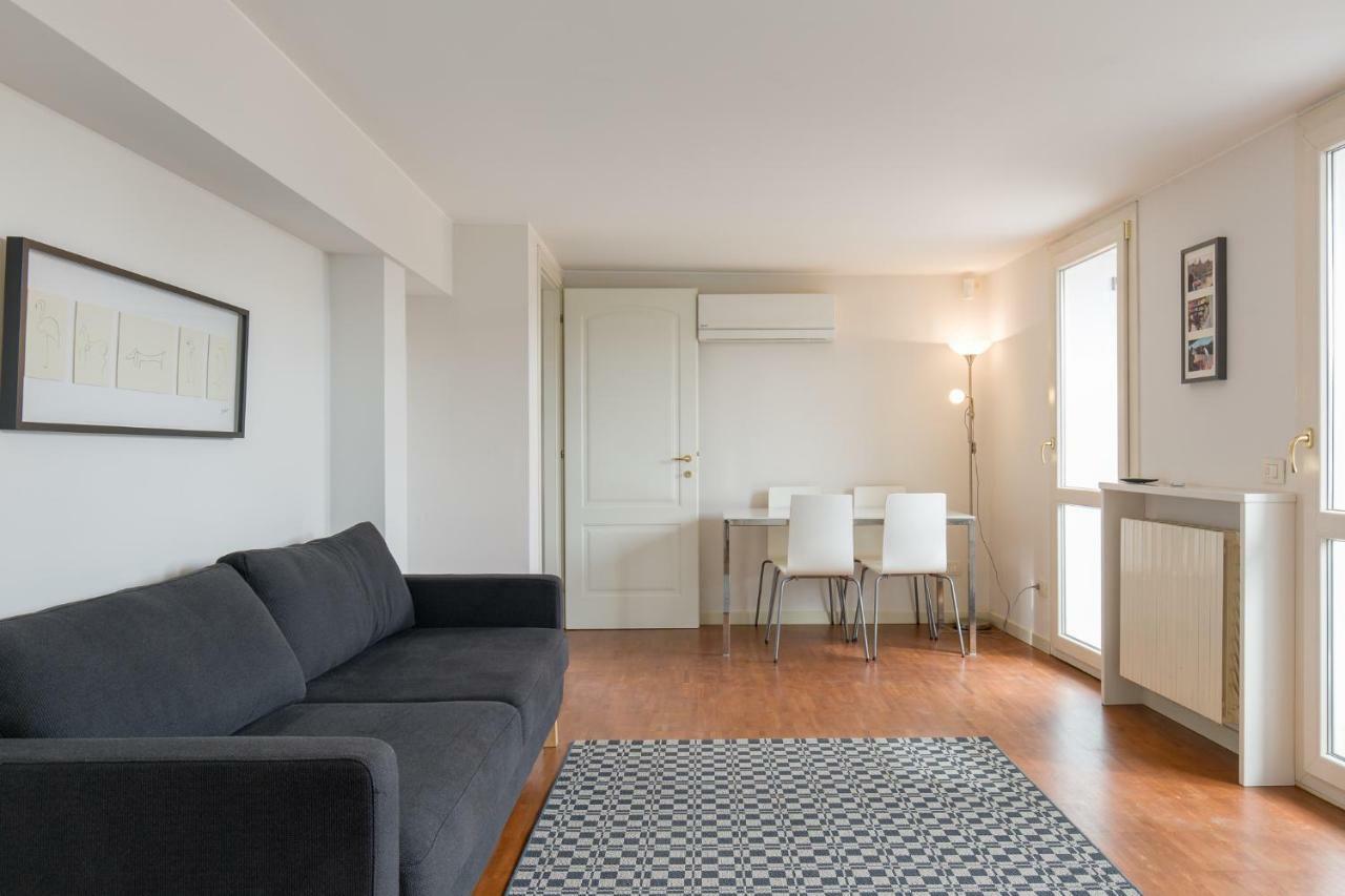 Point Of View Apartment Верона Екстериор снимка