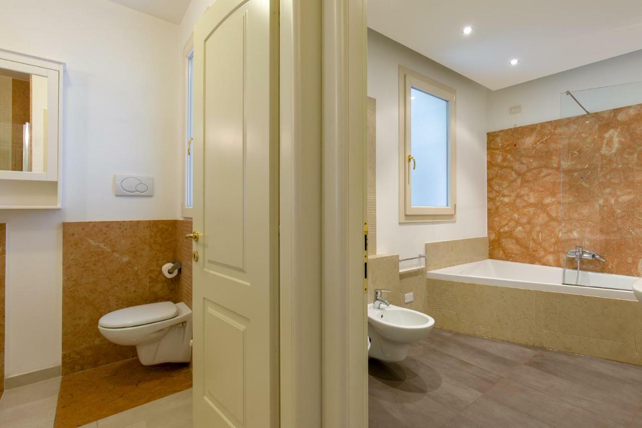 Point Of View Apartment Верона Екстериор снимка